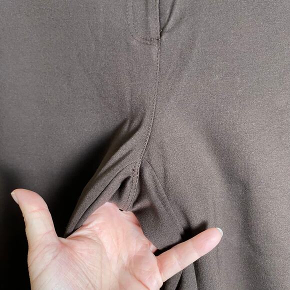 Chico's Sz 1 / M 8 Ponte Faux Pocket Pant Brown Pull On Elastic Stretch Waist - Picture 5 of 13